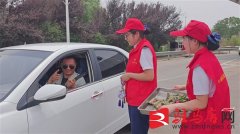 <b>浓情送端午 “粽”情正在高速</b>